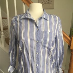 H&M women’s button down shirt size 8 NWT